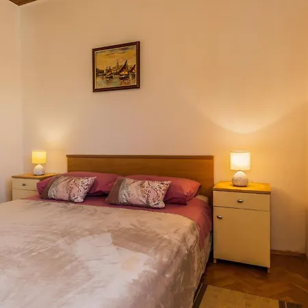 Jaksa In - Mittel-dalmatien 4* Marina