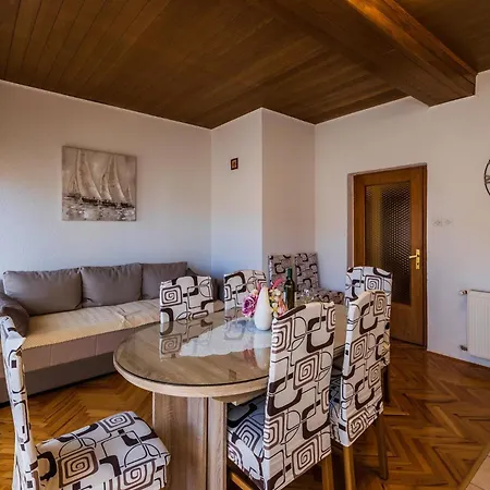 Jaksa In - Mittel-dalmatien 4*