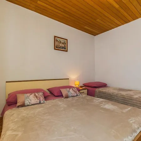 Jaksa In - Mittel-dalmatien 4* Marina