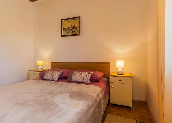Jaksa In - Mittel-dalmatien 4* Marina