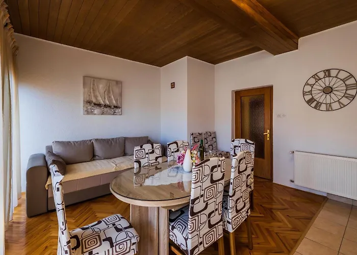 Jaksa In - Mittel-dalmatien 4*