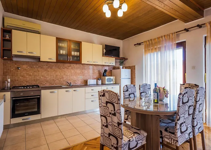 Jaksa In - Mittel-dalmatien Pensionat 4*