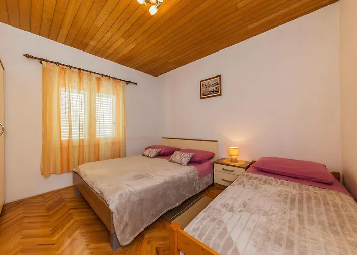Jaksa In - Mittel-dalmatien 4*