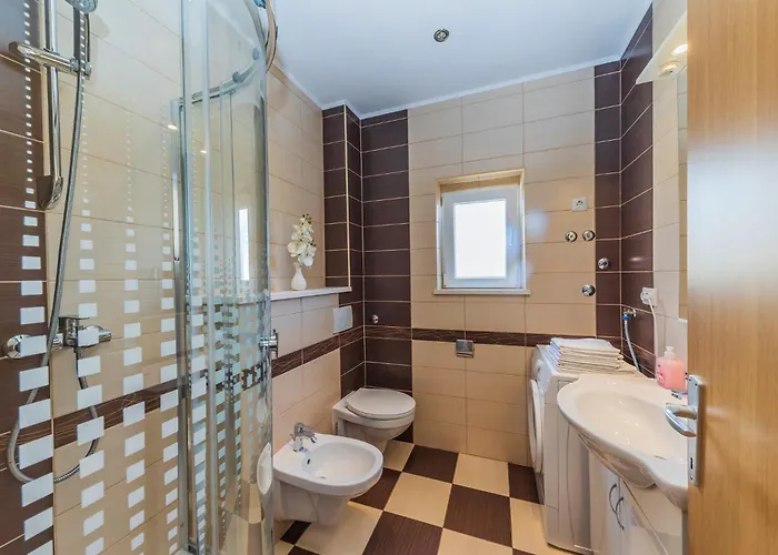 Jaksa In - Mittel-dalmatien 4*